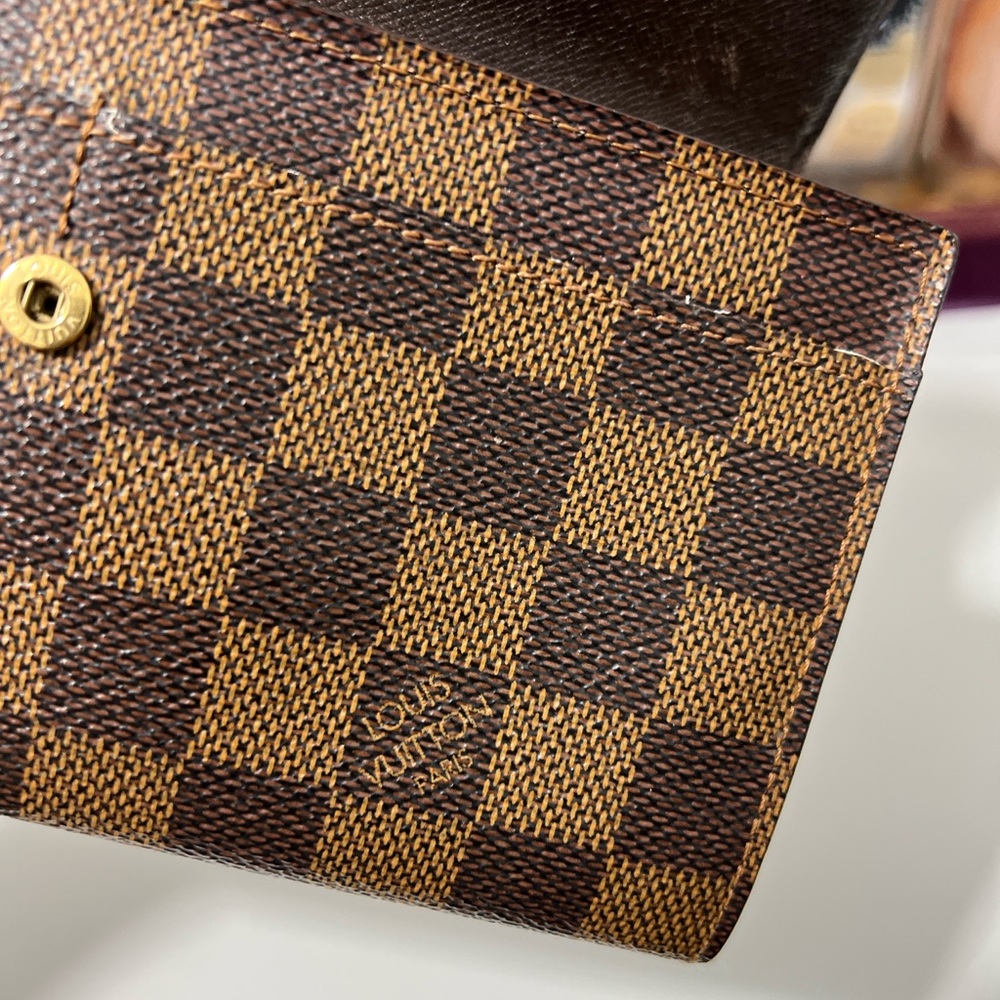 Louis Vuitton Wallet - Picture 6 of 16